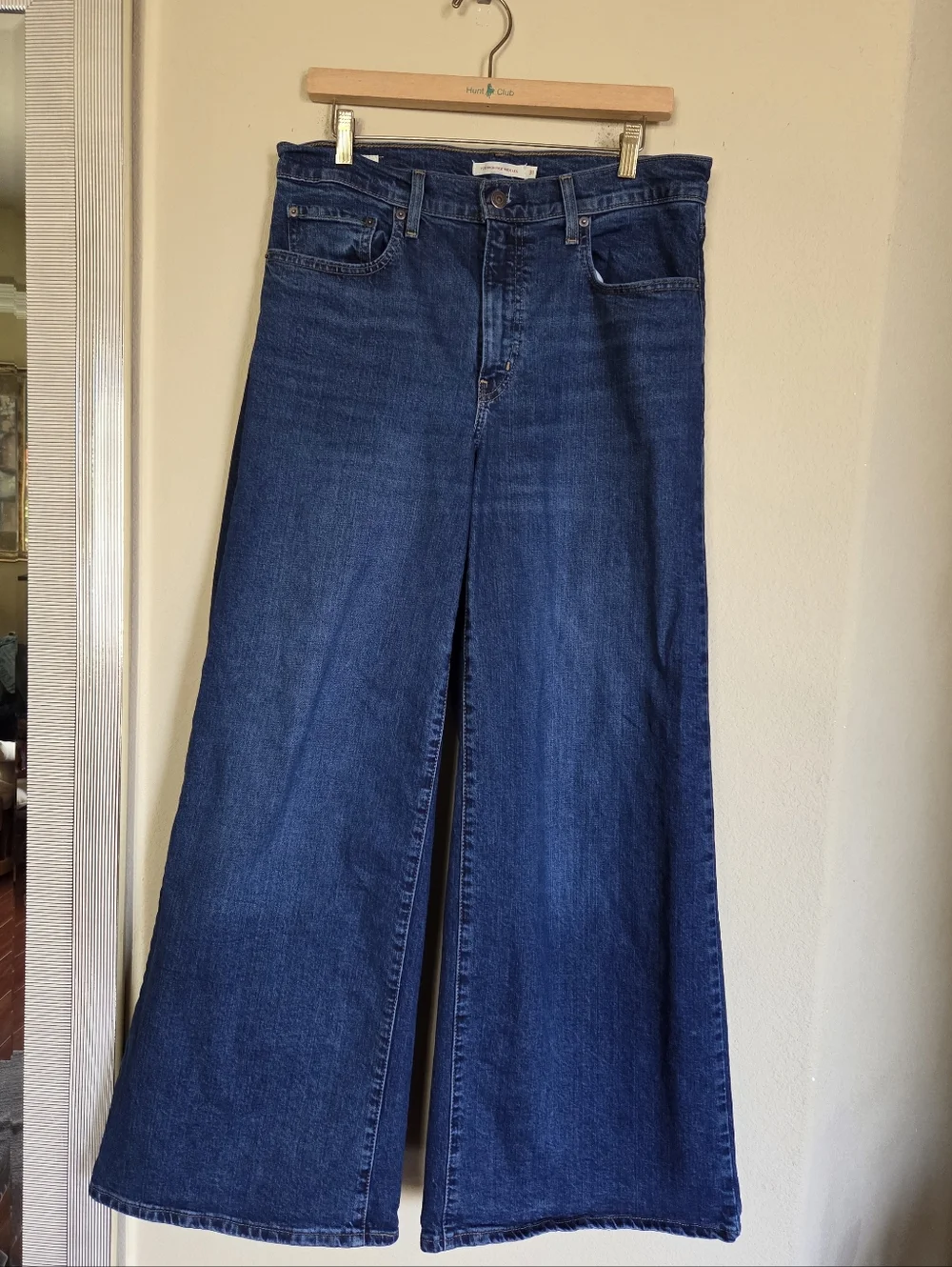 Levis Premium 720 Wide Leg High Rise Medium Dark Wash Jeans